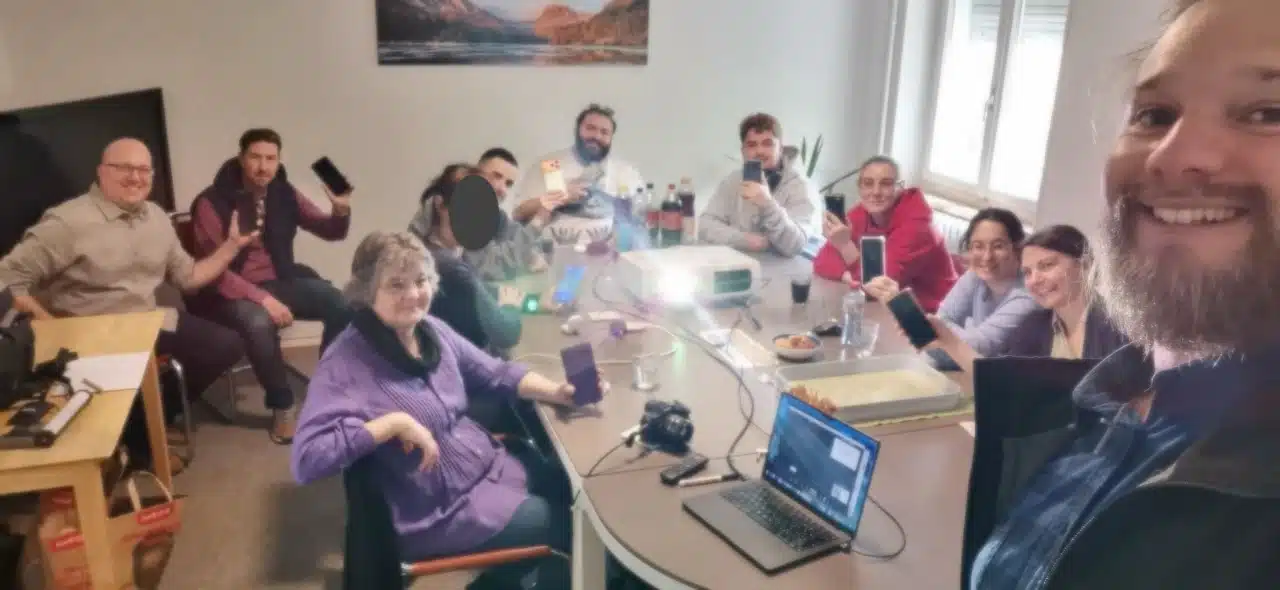 foto von enem inkluencer video oder medienprodukton workshop in der sozialen institution in basel schweiz.jpg